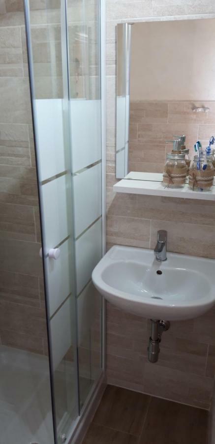 B&B Gli Ulivi Сант'Анна-Аррезі Екстер'єр фото
