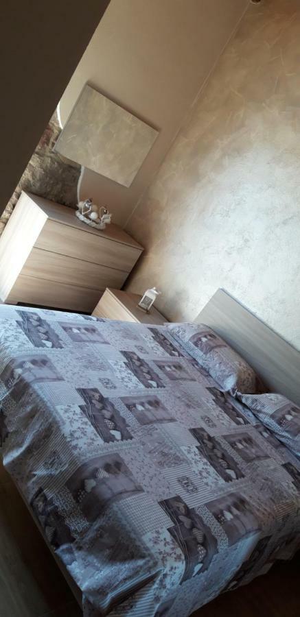 B&B Gli Ulivi Сант'Анна-Аррезі Екстер'єр фото